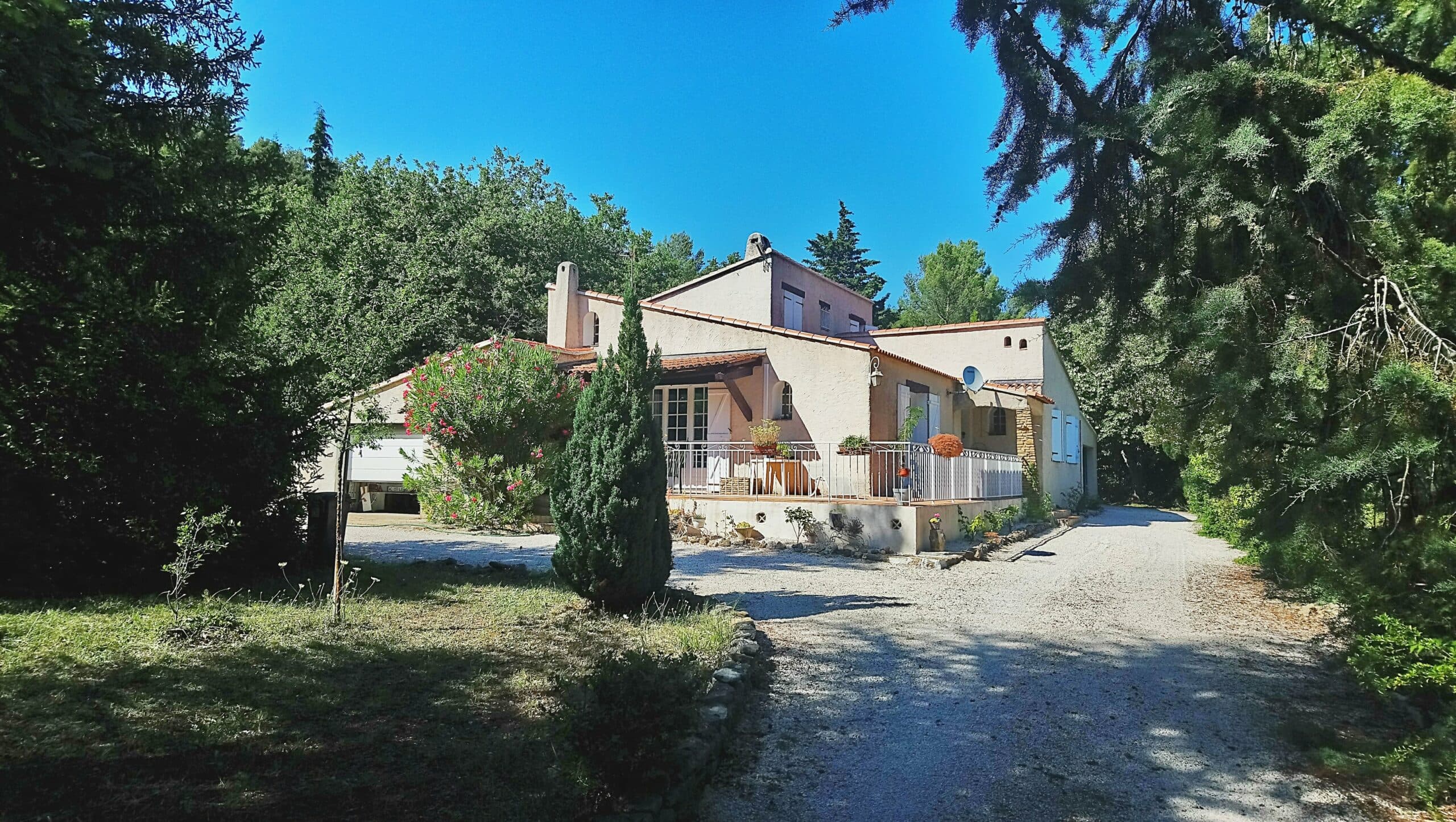 Belle maison en Provence, Évenos, France,83330 — Evenos